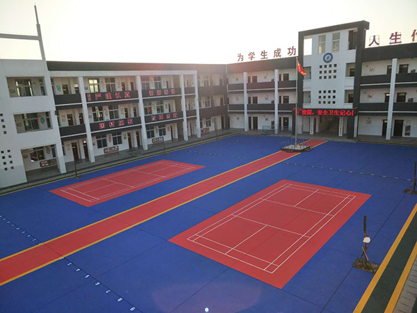 懸浮拼裝運(yùn)動(dòng)地板有什么作用？